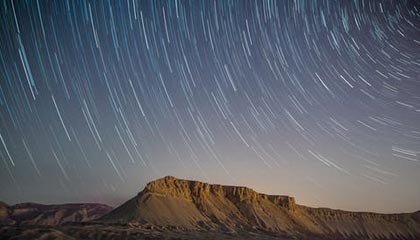 爱游戏全站app注册-球队内部风波：某俱乐部管理层引发众怒，球队管理方案