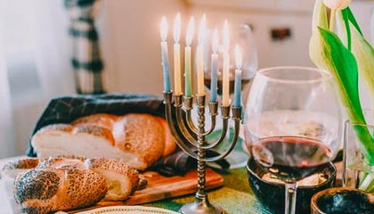 爱游戏全站app注册-球队内部风波：某俱乐部管理层引发众怒，球队管理方案