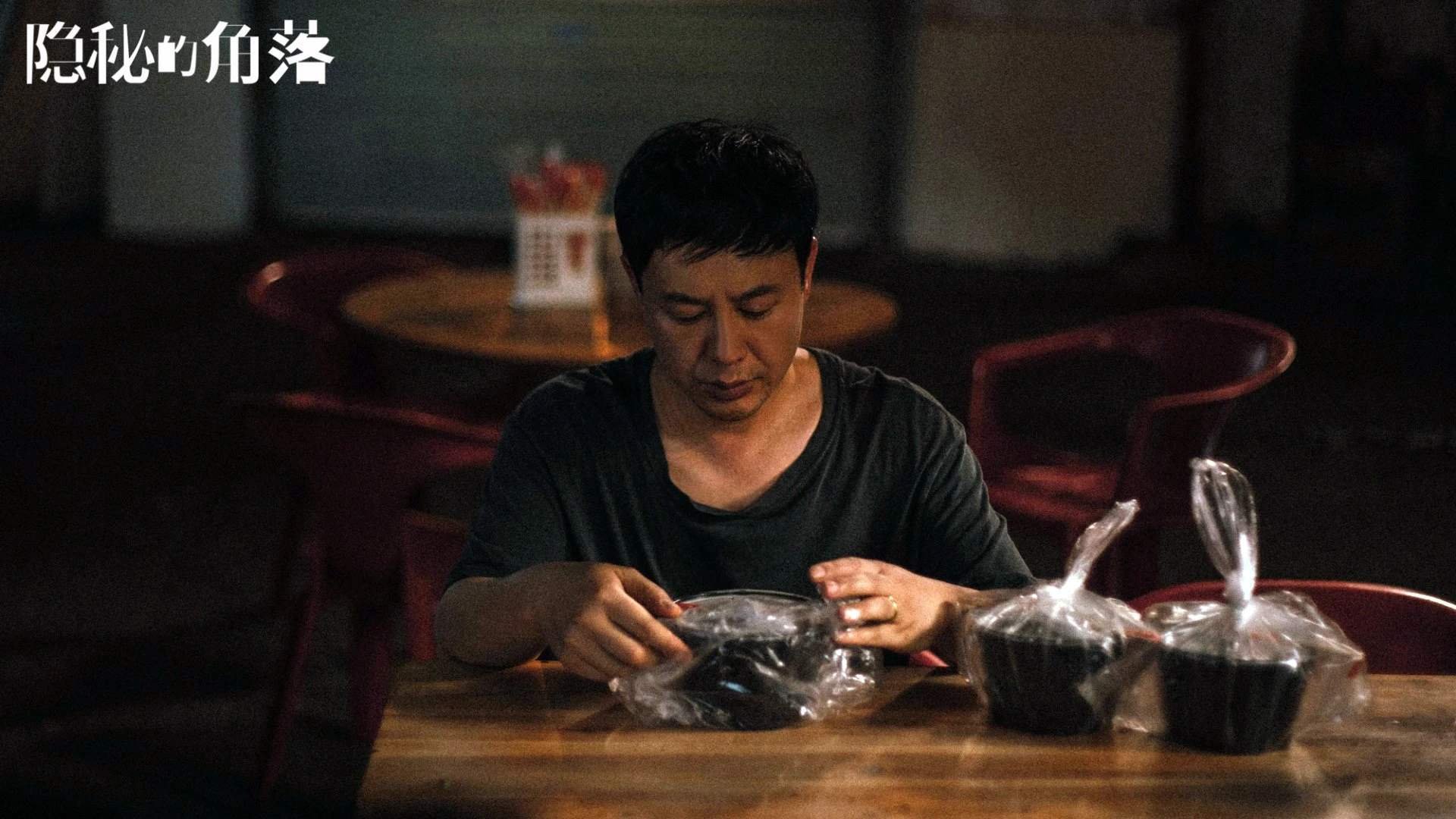 爱游戏app-国际足球赛事中精彩纷呈，吸引球迷目光，国际足球十大精彩比赛