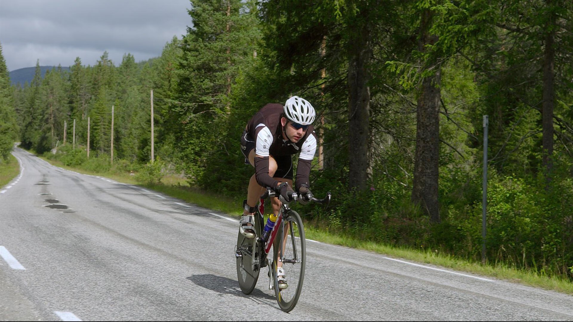 胜负心态调整:成功车手的心路历程,胜负心强的表现