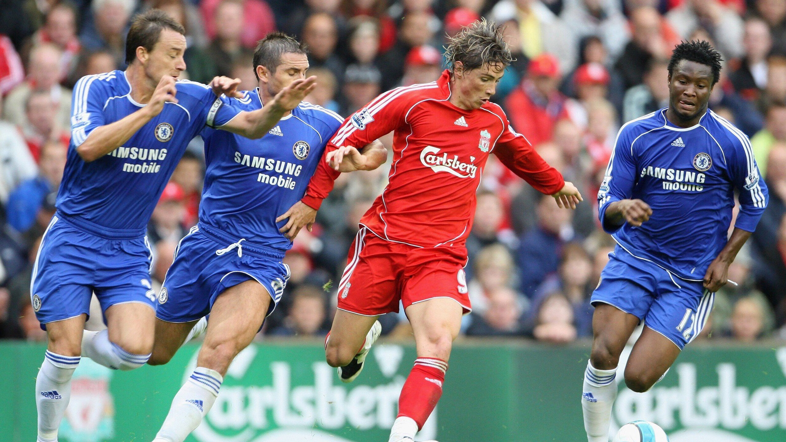 爱游戏中国官方网站平台-西甲焦点战：皇马客场挑战巴萨，战况激烈，悬念终未揭晓，1314赛季西甲第29轮皇马对巴萨